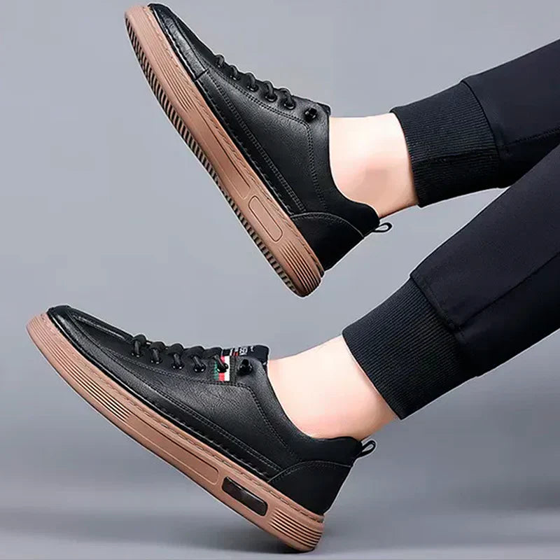 Italienischer lässiger Sneaker aus Leder