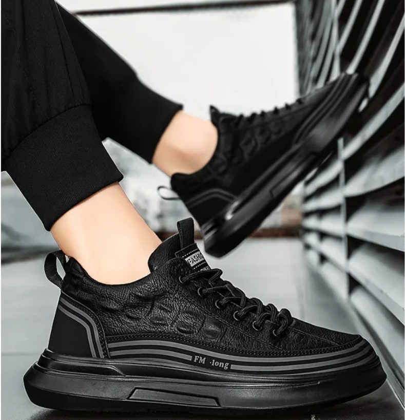 Lässiger Sneaker aus echtem Leder CityStride